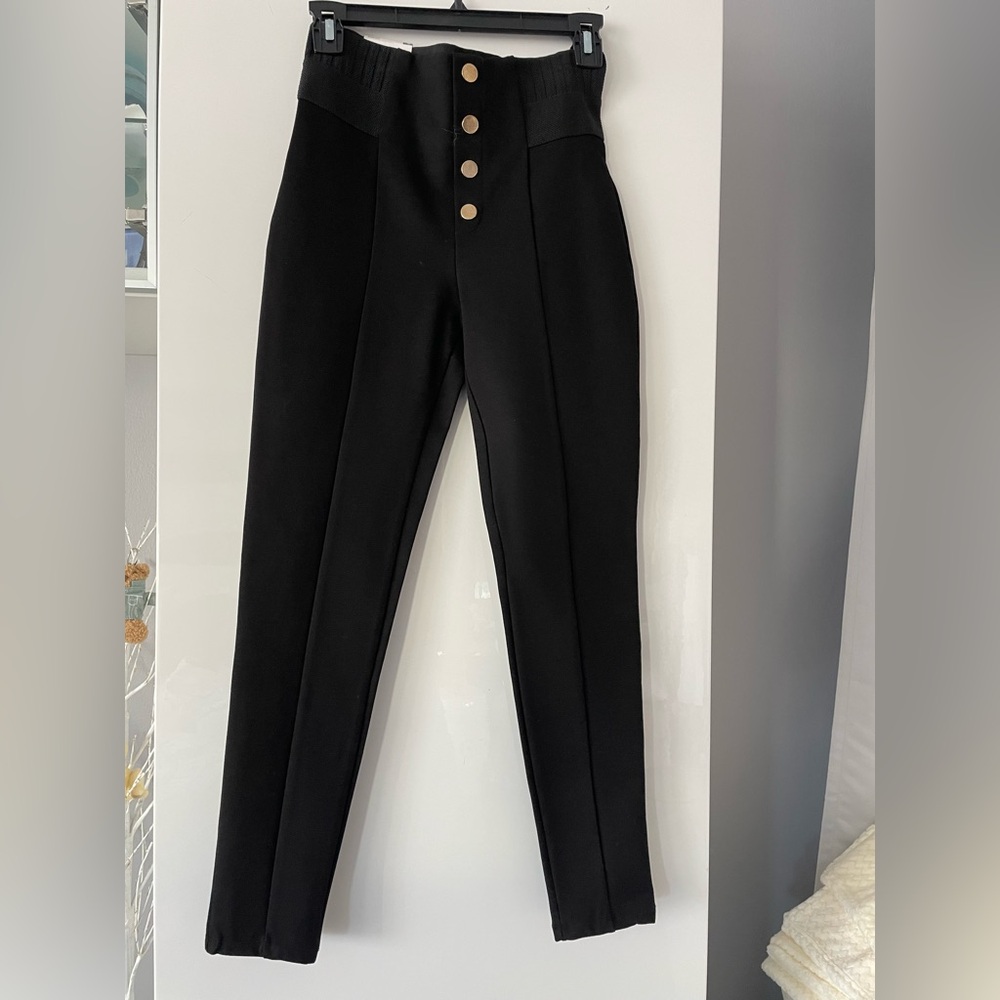 Zara Black Mid-Rise Leggings
